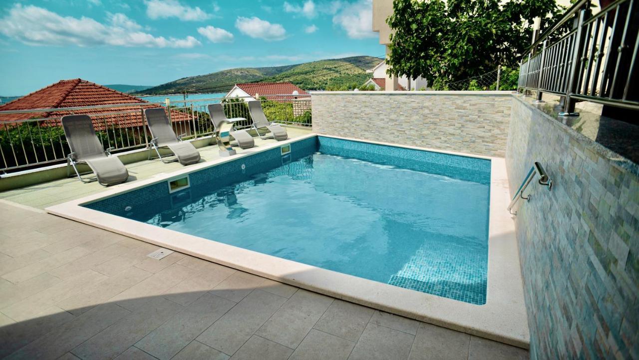 Trogir-Luxury Villa Sapphirus Seget Vranjica Luaran gambar